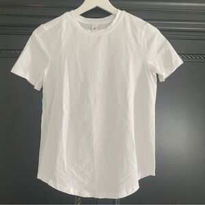 Lululemon White Tshirt Womens Size 2